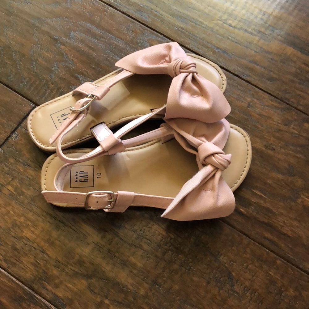 Gap pink bow sandals